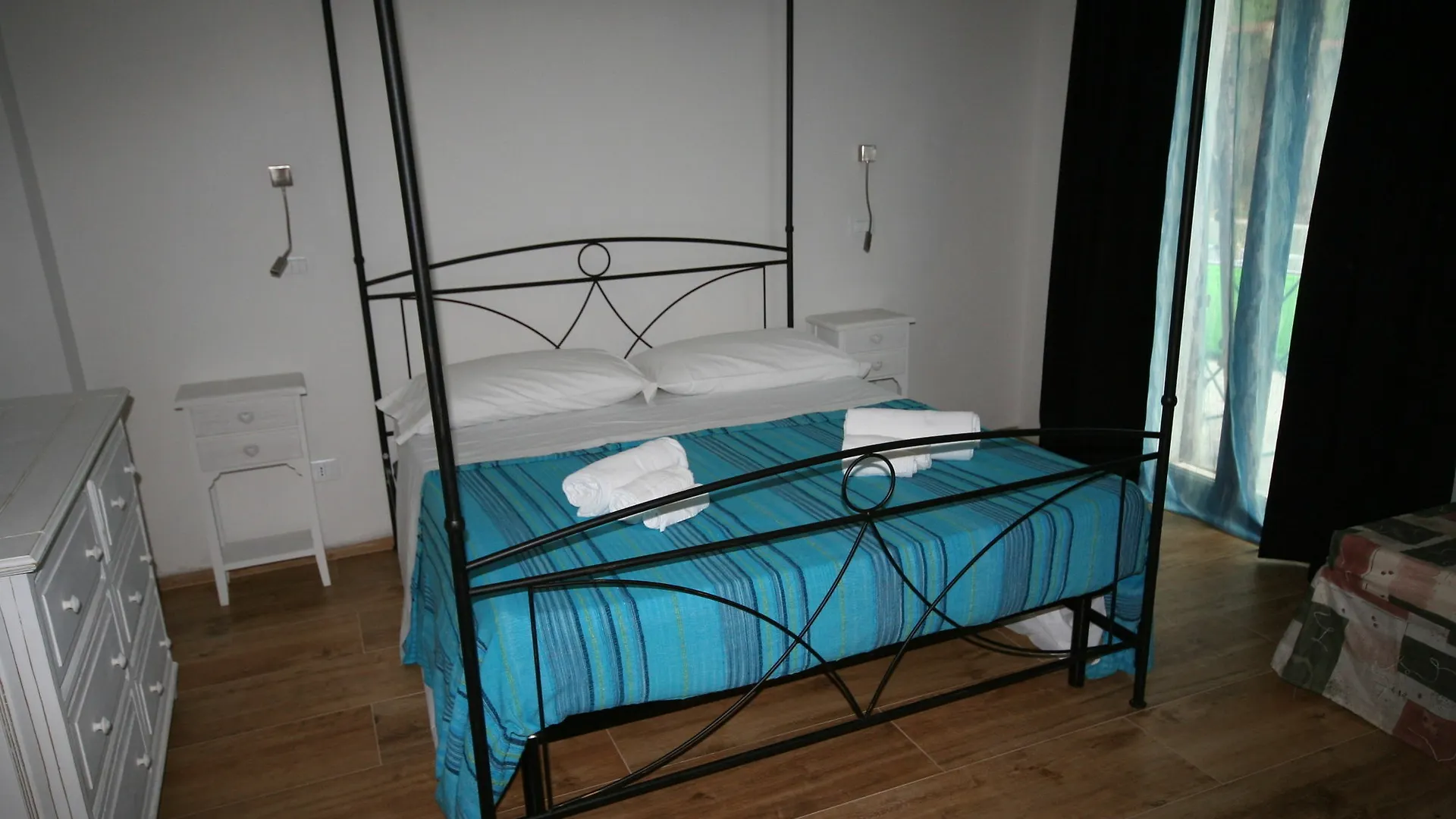 Villa La Conchiglia Rooms Cala Liberotto Bed & Breakfast
